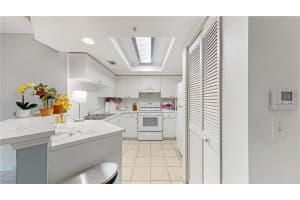 2005 SE 10th Ave, Fort Lauderdale, FL 33316, Sold 11/01/21