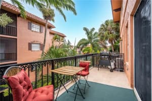 620 Tennis Club Dr, Fort Lauderdale, FL 33311, Sold 10/08/21