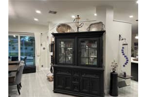16241 Oneida Pl, Davie, FL 33331, Sold 09/28/21