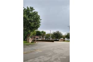 8421 NW 8th St, Miami, FL 33126, Sold 10/18/21