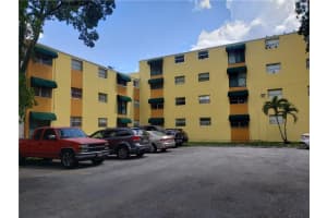 666 W 81st St, Hialeah, FL 33014, Sold 11/08/21