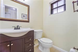 8033 NW 28th St, Sunrise, FL 33322, Sold 10/06/21