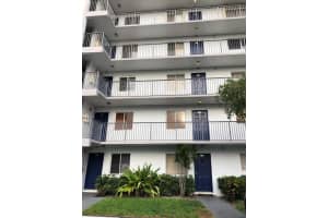 8540 Sherman Cir N, Miramar, FL 33025, Sold 10/06/21