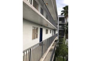 8540 Sherman Cir N, Miramar, FL 33025, Sold 10/06/21