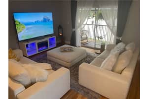 2741 S Oakland Forest Dr, Oakland Park, FL 33309, Sold 10/20/21