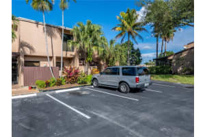 9501 NW 38th Pl, Sunrise, FL 33351, Sold 02/07/22