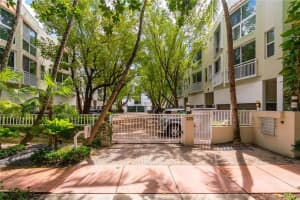 425 Meridian Ave, Miami Beach, FL 33139, Sold 11/09/21