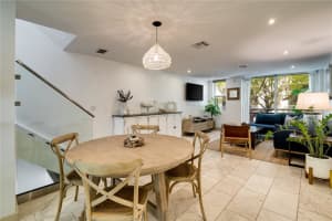 425 Meridian Ave, Miami Beach, FL 33139, Sold 11/09/21