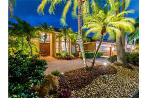 391 Coconut Cir, Weston, FL 33326, Sold 11/15/21