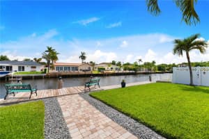 2820 NE 59th St, Fort Lauderdale, FL 33308, Sold 12/03/21