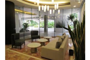 3610 Yacht Club Dr, Miami, FL 33180, Sold 11/23/21