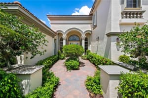 9609 Via Grandezza E, Wellington, FL 33411, Sold 10/15/21