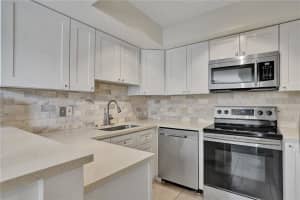 3935 Village Dr, Delray Beach, FL 33445, Sold 10/18/21