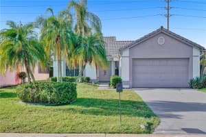 10730 NW 70th St, Tamarac, FL 33321, Sold 10/21/21