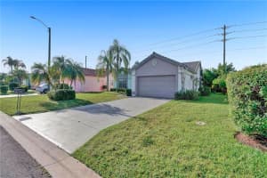 10730 NW 70th St, Tamarac, FL 33321, Sold 10/21/21