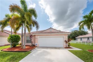 19426 SW 5th St, Pembroke Pines, FL 33029, Sold 10/22/21