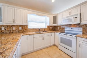 19426 SW 5th St, Pembroke Pines, FL 33029, Sold 10/22/21