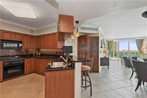 347 N New River Dr E, Fort Lauderdale, FL 33301, Sold 10/05/21