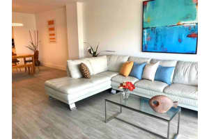 19370 Collins Ave, Sunny Isles Beach, FL 33160, Sold 03/04/22