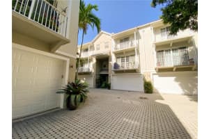 2685 NE 9th Ave, Wilton Manors, FL 33334, Sold 11/09/21