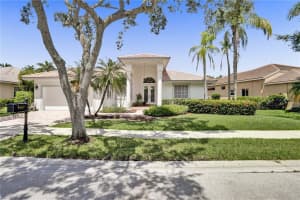 1407 Lantana Dr, Weston, FL 33326, Sold 12/17/21