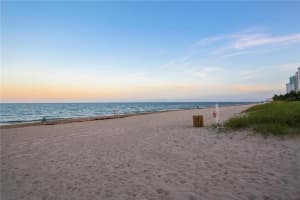 3231 Fiesta Way, Pompano Beach, FL 33062, Sold 12/14/21