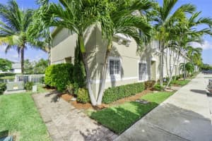 5921 Glasgow Way, Tamarac, FL 33321, Sold 10/18/21