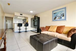 3221 Riverside Dr, Coral Springs, FL 33065, Sold 11/24/21