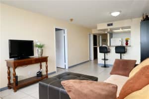 3221 Riverside Dr, Coral Springs, FL 33065, Sold 11/24/21