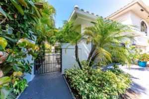 22866 El Dorado Dr, Boca Raton, FL 33433, Sold 10/29/21