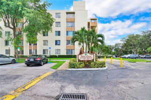 3205 Riverside Dr, Coral Springs, FL 33065, Sold 12/30/21