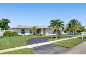 6911 NW 81st Pl, Tamarac, FL 33321, Sold 10/20/21