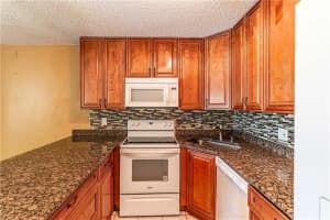 4844 Sable Pine Cir APT D2, West Palm Beach, FL 33417, Sold 10/15/21