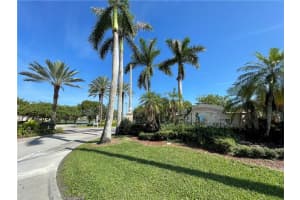 5045 Wiles Rd, Coconut Creek, FL 33073, Sold 11/04/21