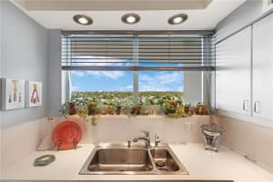 333 Sunset Dr, Fort Lauderdale, FL 33301, Sold 01/14/22