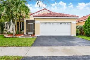 842 Falling Water Rd, Weston, FL 33326, Sold 10/22/21