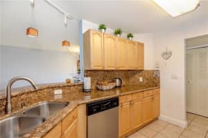 3401 NW 44th St, Lauderdale Lakes, FL 33309, Sold 01/07/22