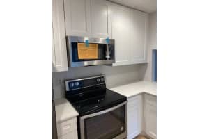 9202 NW 1st St, Pembroke Pines, FL 33024, Sold 11/03/21