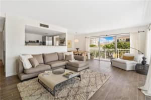 126 Golden Isles Dr #31a, Hallandale Beach, FL 33009, Sold 11/22/21