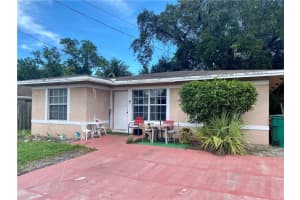 1009 SW 12th Ave, Dania Beach, FL 33004, Sold 12/10/21