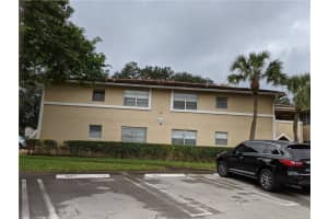 802 Twin Lakes Dr, Coral Springs, FL 33071, Sold 03/25/22