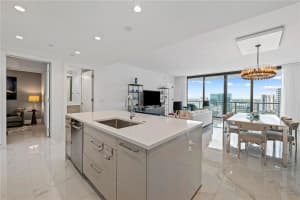 100 E Las Olas Blvd #2401, Fort Lauderdale, FL 33301, Sold 01/14/22