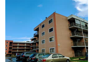 5825 W 25th Ct, Hialeah, FL 33016, Sold 02/03/22