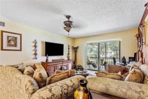 3123 Oakland Shores Dr APT D206, Oakland Park, FL 33309, Sold 11/19/21