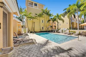 2337 Vintage Dr, Lighthouse Point, FL 33064, Sold 10/29/21