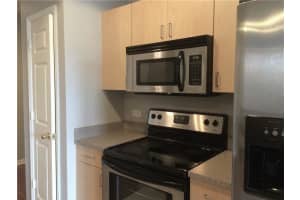 533 NE 3rd Ave, Fort Lauderdale, FL 33301, Sold 12/02/21