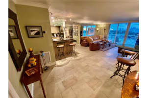 1 Las Olas Cir, Fort Lauderdale, FL 33316, Sold 11/13/21