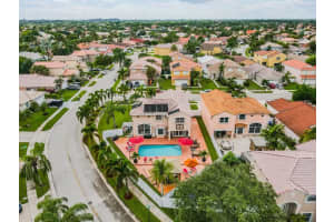 1001 NW 188th Ave, Pembroke Pines, FL 33029, Sold 01/26/22