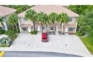 358 S W 122nd Ave, Pembroke Pines, FL 33025, Sold 11/12/21