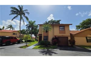 990 SW 113th Terrace, Pembroke Pines, FL 33025, Sold 11/01/21
